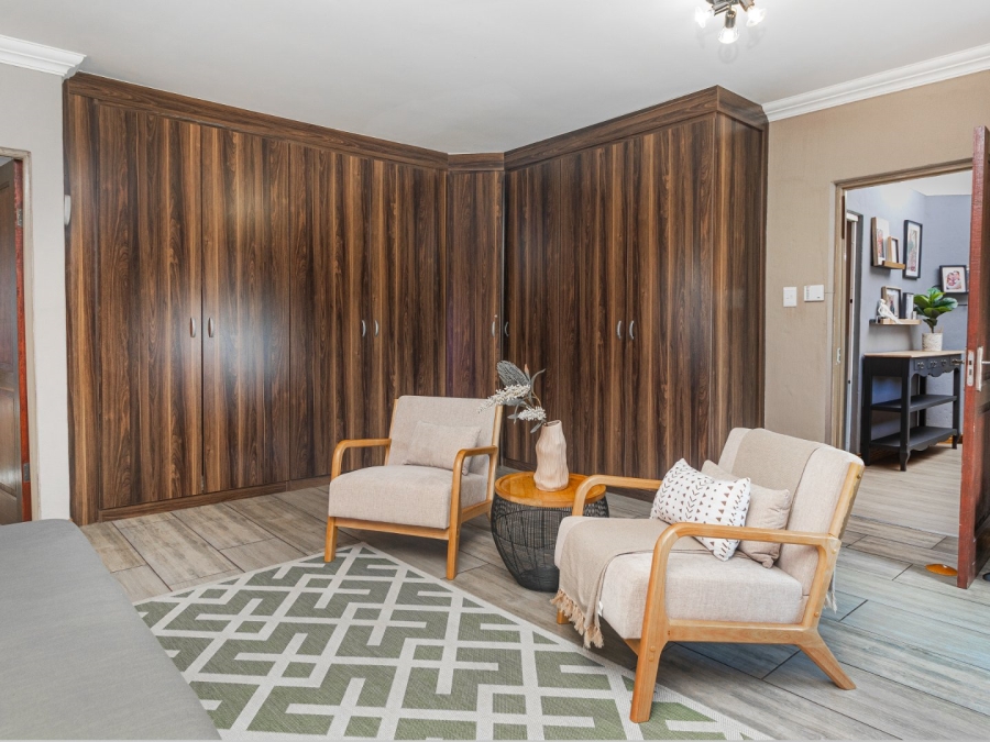 6 Bedroom Property for Sale in Kosmos Ridge North West